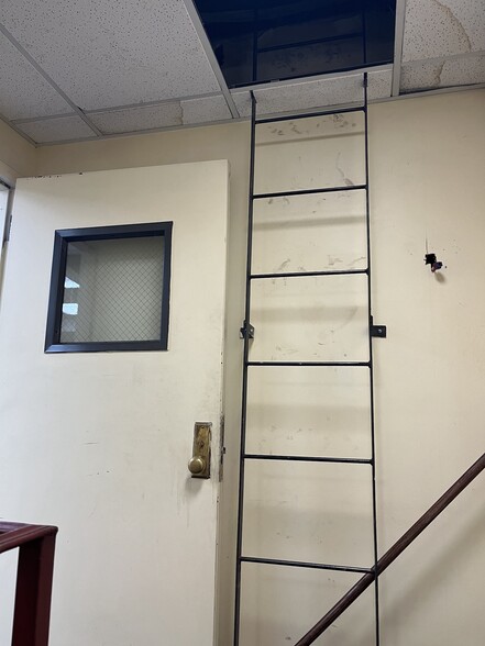 More Photos Of 1632 Atlantic Ave, Brooklyn Warehouse For Sale