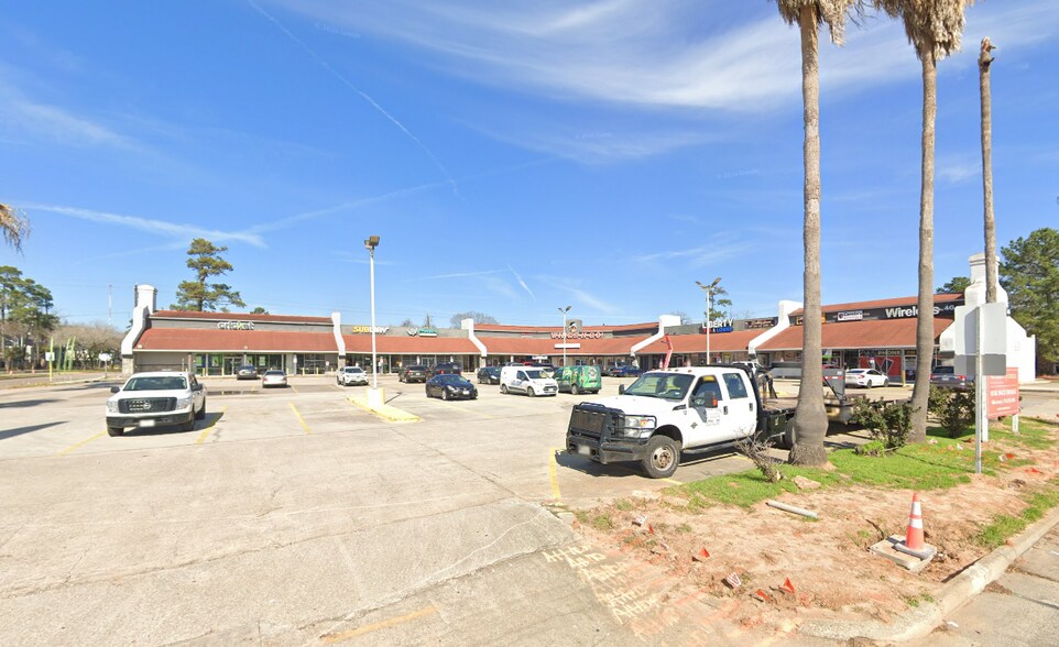 Primary Photo Of 12611 Woodforest Blvd, Houston Unknown For Lease