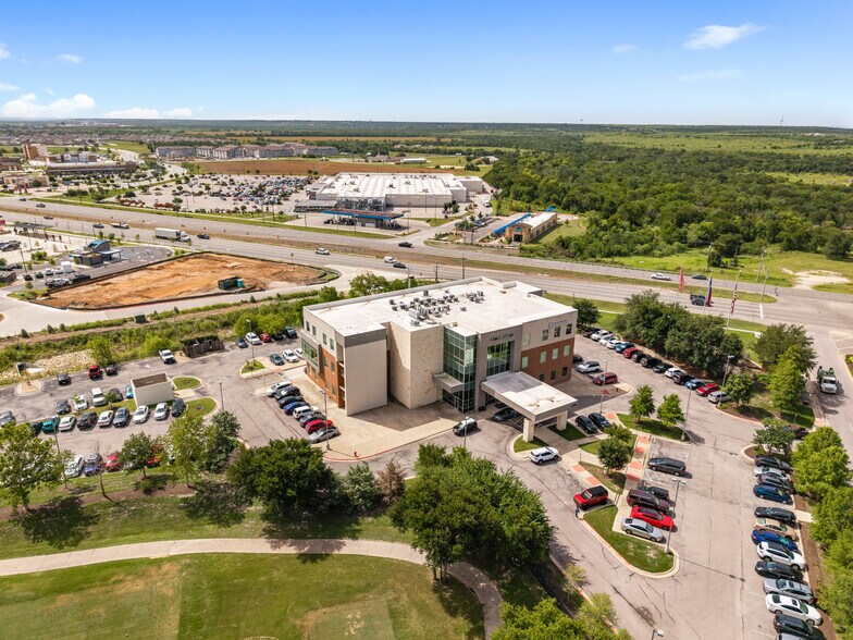 More Photos Of 14008 Shadowglen Blvd, Manor Medical For Sale