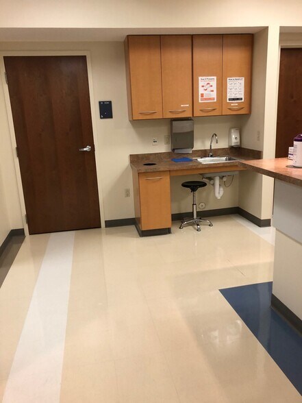 More Photos Of 3 Cornerstone Dr, Langhorne Medical For Lease