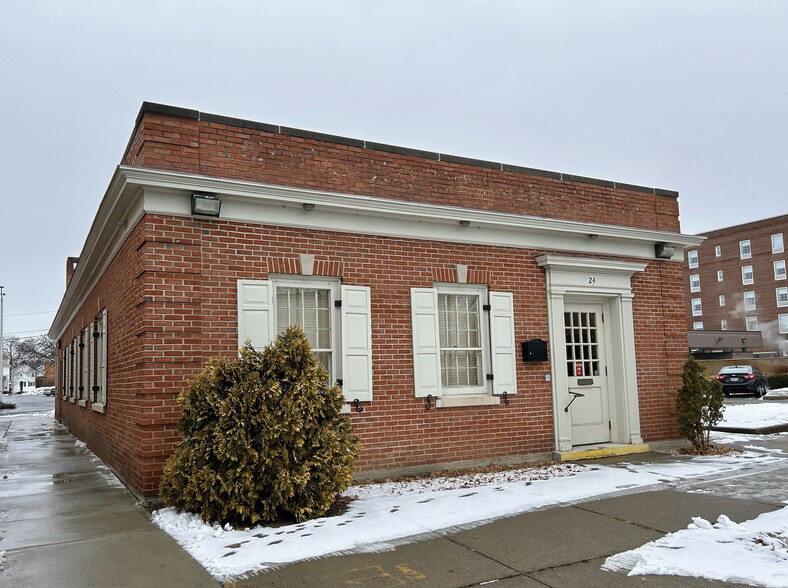 Primary Photo Of 24 Maple St, Glens Falls Office Residential For Lease