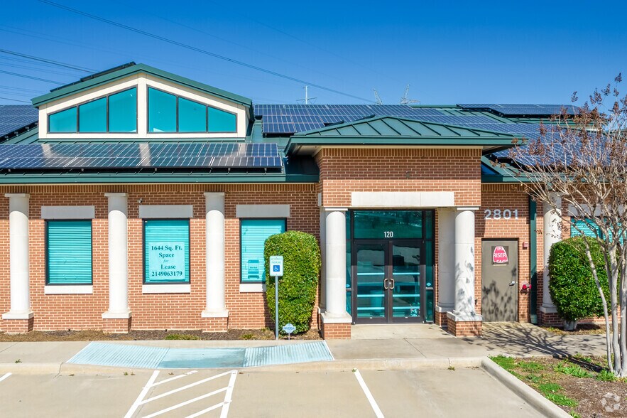 More Photos Of 2801 N Interstate 35E, Carrollton Medical For Sale