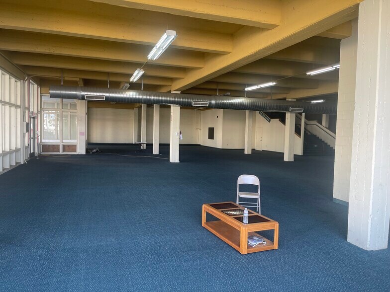 More Photos Of 420 E St, Marysville Freestanding For Lease