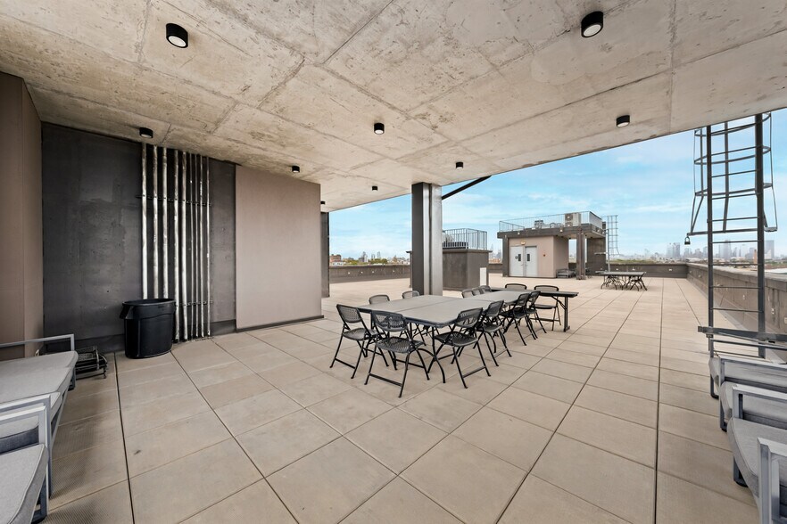 More Photos Of 100 Bogart St, Brooklyn Office For Sale