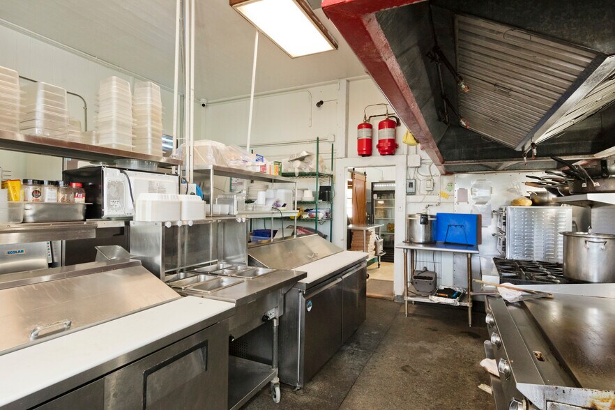 More Photos Of 95-1148 Naalehu Spur RD., Naalehu Restaurant For Sale