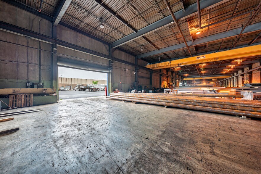 More Photos Of 20 Harmich Rd, South Plainfield Warehouse For Lease