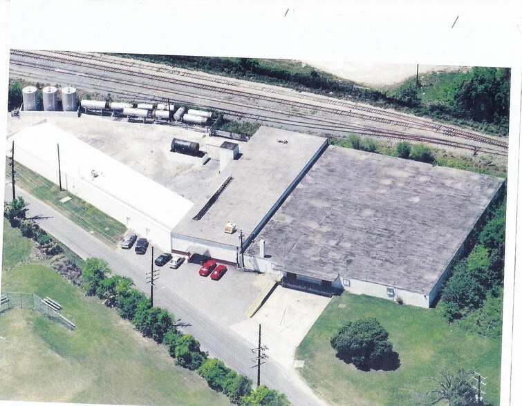 More Photos Of 100 Old West Lathrop Ave, Savannah Manufacturing For Lease