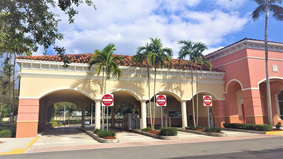 More Photos Of 13700 S Jog Rd, Delray Beach Storefront Retail Office For Sale