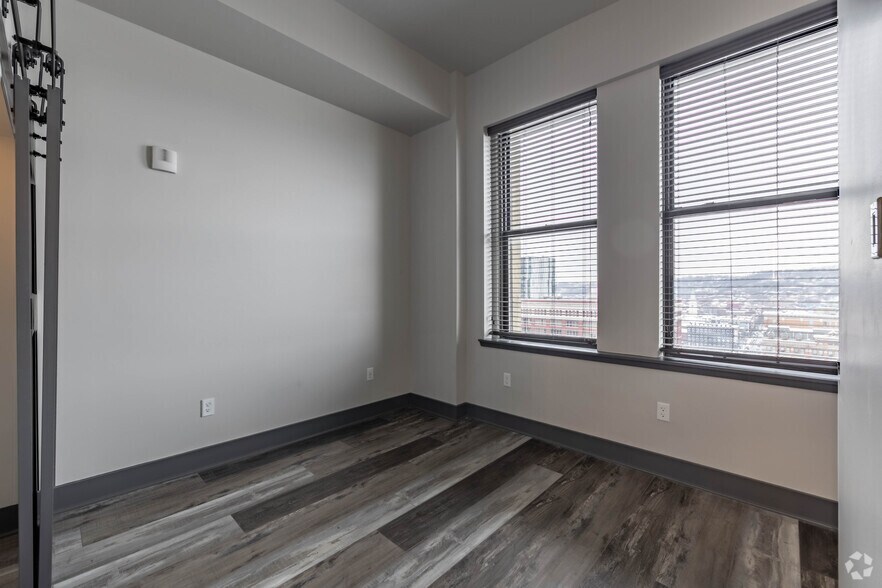 More Photos Of 830 Main St, Cincinnati Apartments For Lease