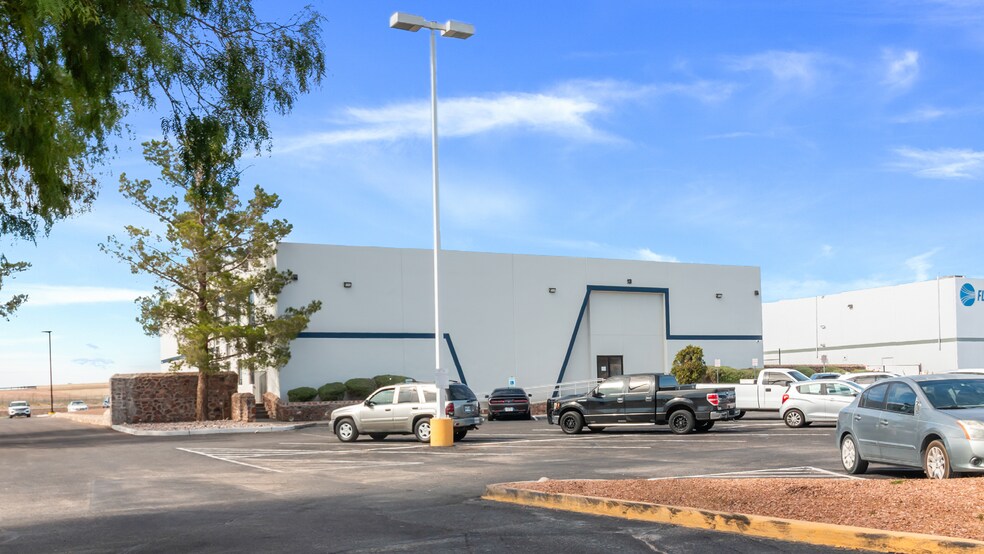 More Photos Of 13 Founders Blvd, El Paso Office For Sale