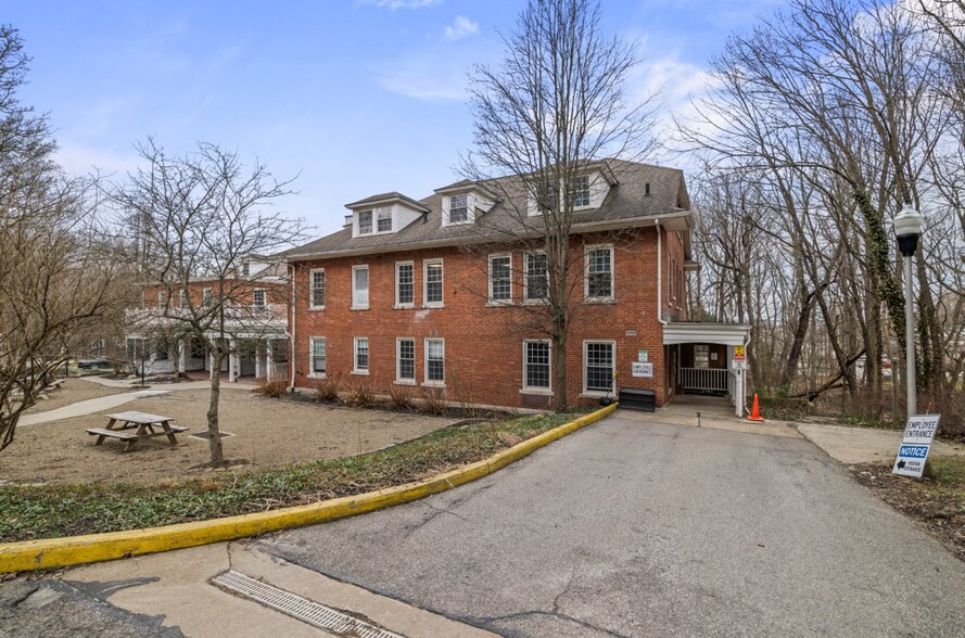 Primary Photo Of 535 Williamson Rd, Meadville Healthcare For Sale