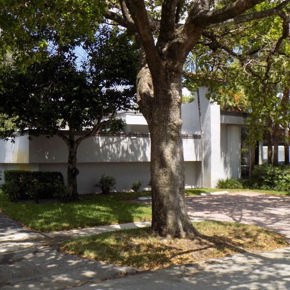 More Photos Of 507 SE 11th Ct, Fort Lauderdale Office Residential For Sale
