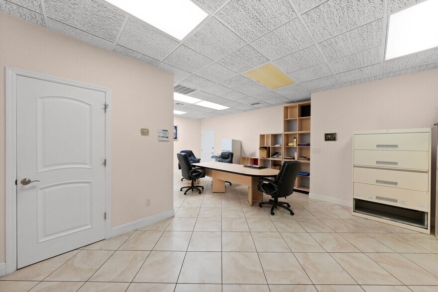 More Photos Of 611 Druid Rd E, Clearwater Medical For Sale