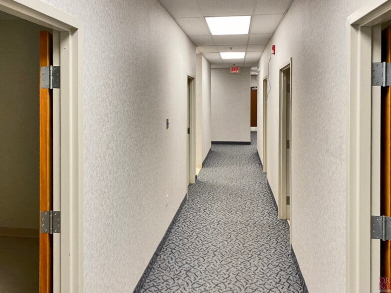 More Photos Of 1260 Silas Deane Hwy, Wethersfield Medical For Lease