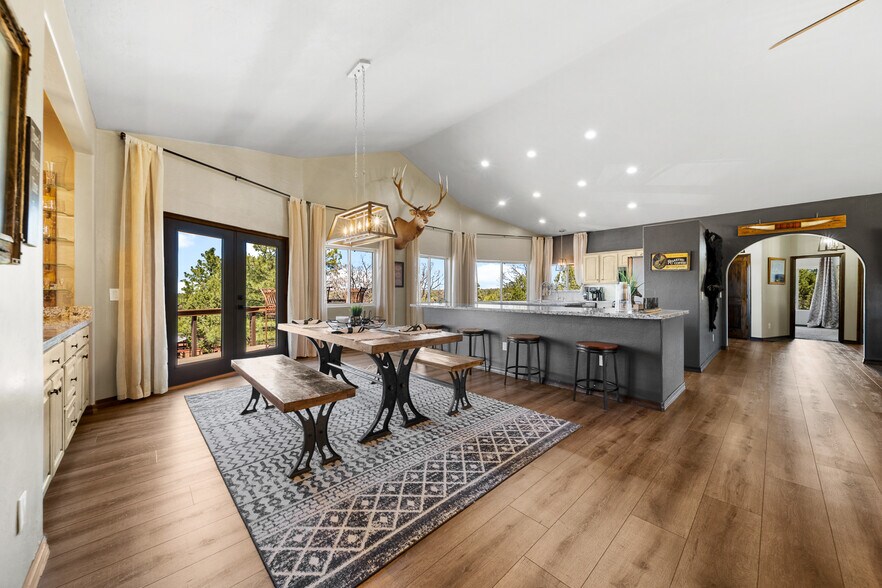 More Photos Of 7056 Bustin Dutch Trl, Show Low Multifamily For Sale
