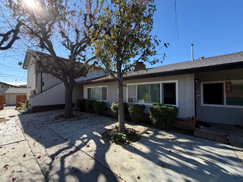 More Photos Of 8356 Sargent Ave, Whittier Apartments For Sale