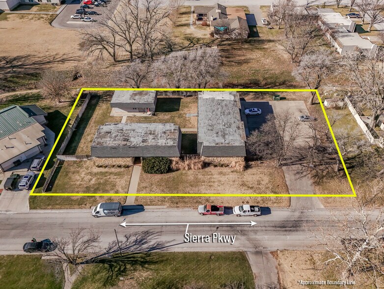 Primary Photo Of 3007 Sierra Pky, Hutchinson Apartments For Sale