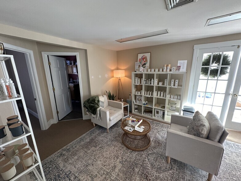 More Photos Of 683 Main St, Norwell Loft Creative Space For Lease