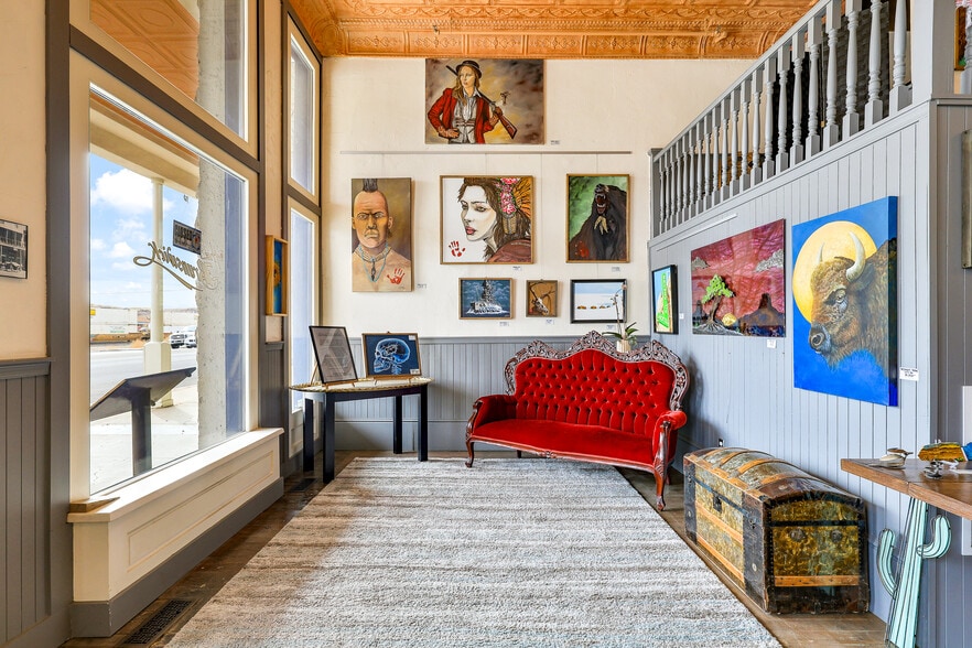 More Photos Of 313 E Andy Devine Ave, Kingman Storefront For Sale