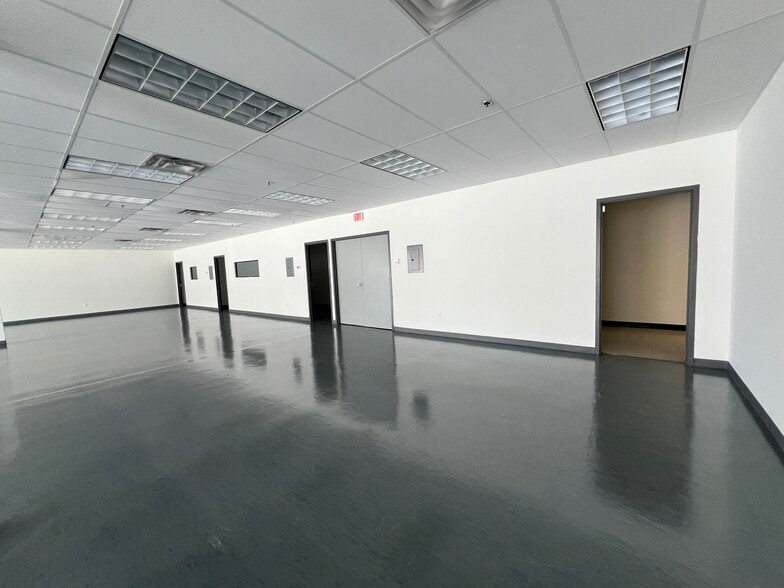 More Photos Of 1800 S Main St, McAllen Unknown For Lease