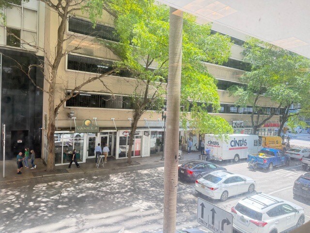 More Photos Of 150 SE 2nd Ave, Miami Office Residential For Sale