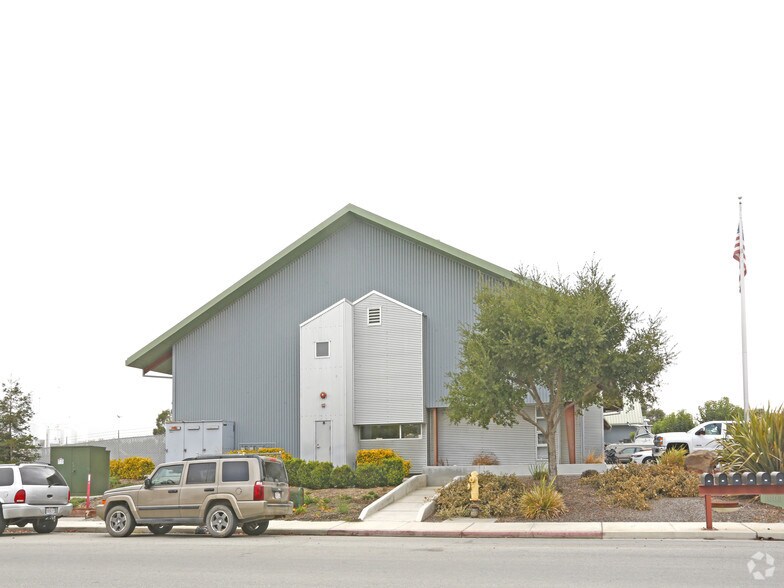 More Photos Of 1803 Shelton Way, Hollister Light Manufacturing For Lease