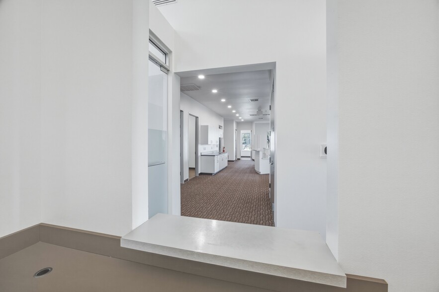 More Photos Of 12171 W Parmer Ln, Cedar Park Medical For Lease