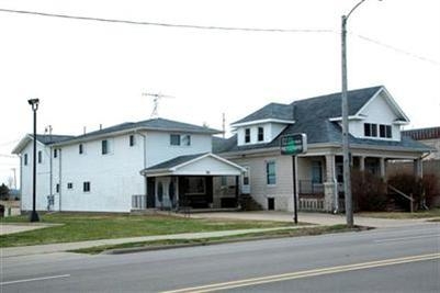 Primary Photo Of 709 N 2nd St, Clinton Office Residential For Sale