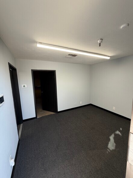 More Photos Of 11711 Coley River Cir, Fountain Valley Light Manufacturing For Lease