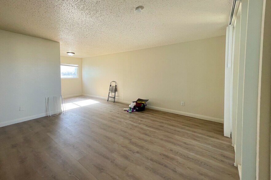 More Photos Of 2635-2655 Sherwood St, Las Vegas Apartments For Sale
