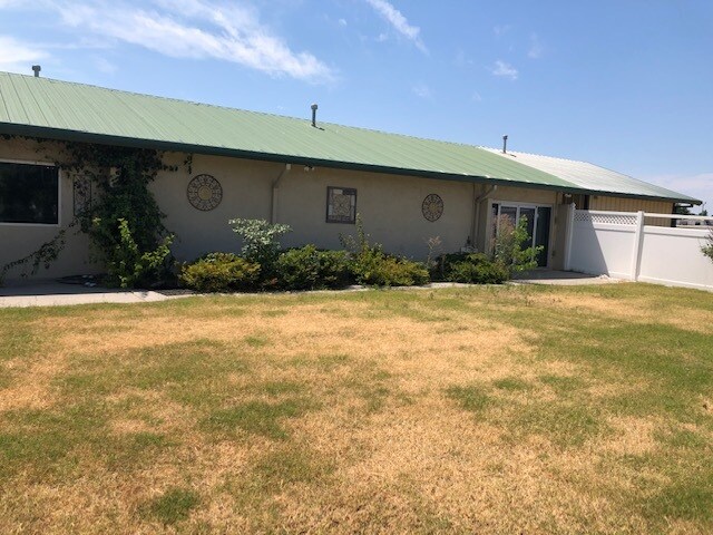 More Photos Of 10901 NE 23rd St, Oklahoma City Storefront Retail Office For Lease