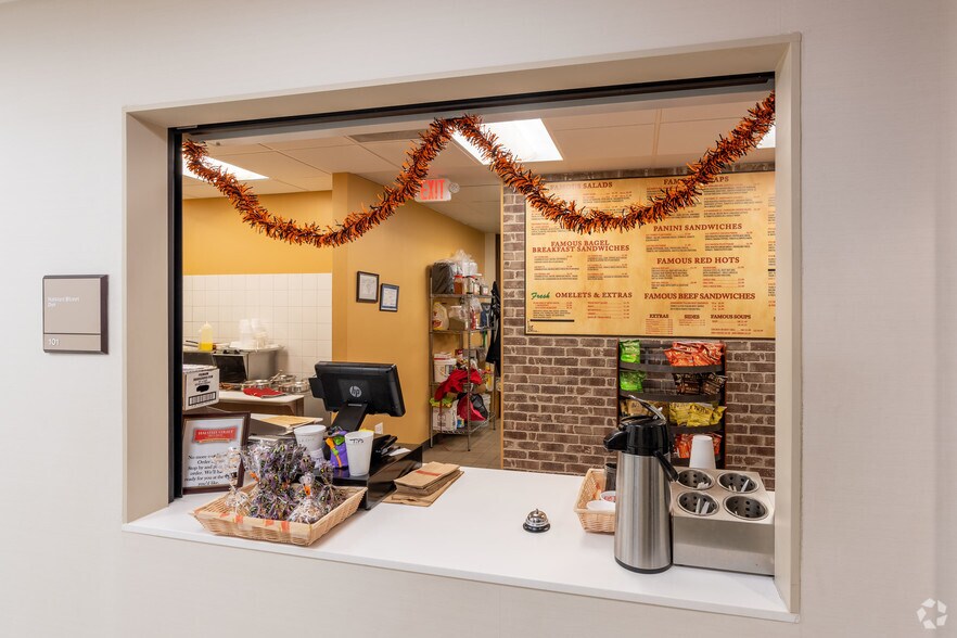 More Photos Of 4343 Commerce Ct, Lisle Office For Lease