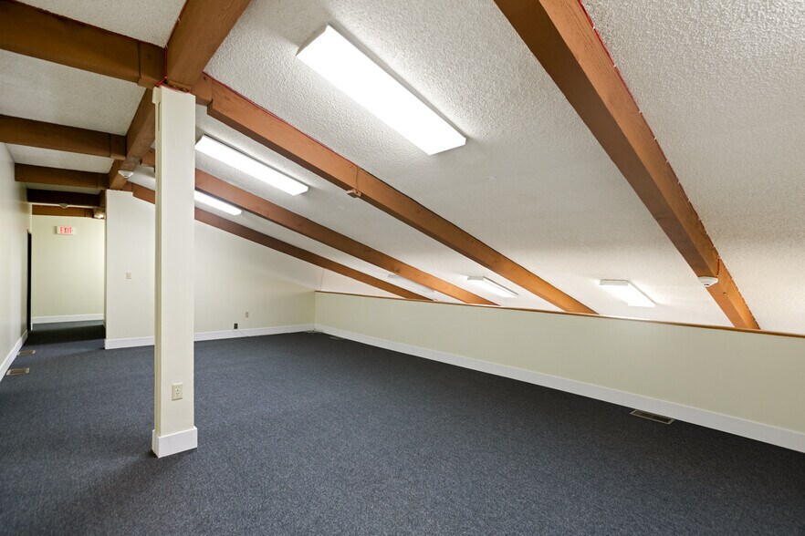 More Photos Of 1111 Town & Country Rd, Orange Medical For Sale