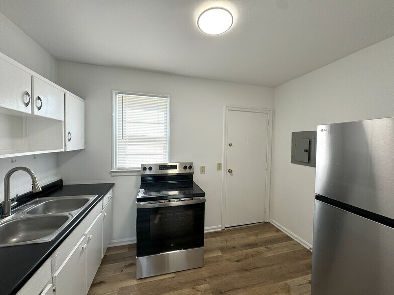 More Photos Of 237 Broad St, Sumter Apartments For Sale