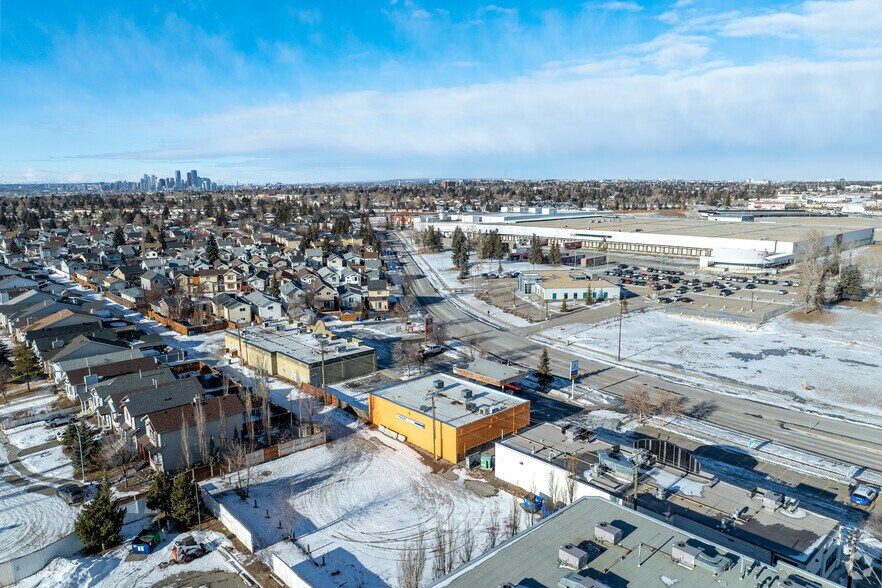 More Photos Of 440 Erin Woods Dr SE, Calgary Service Station For Sale