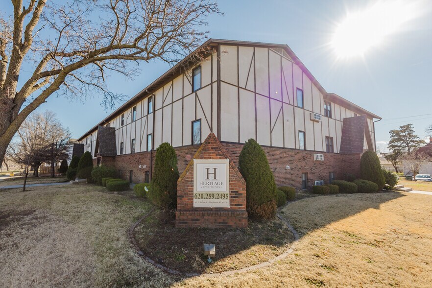 More Photos Of 401 E Avenue A, Hutchinson Apartments For Sale