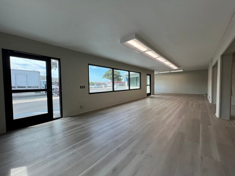 More Photos Of 621 E Route 66, Glendora Industrial For Lease