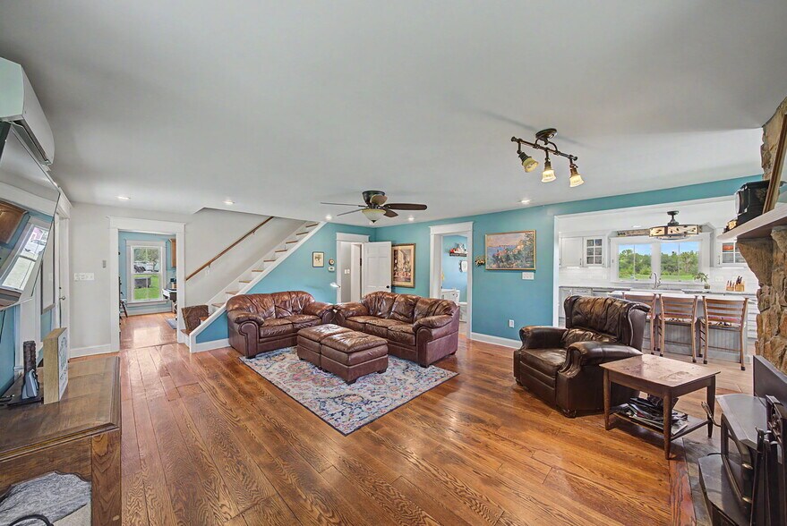 More Photos Of 21 Frontage Rd, Blairstown Specialty For Sale