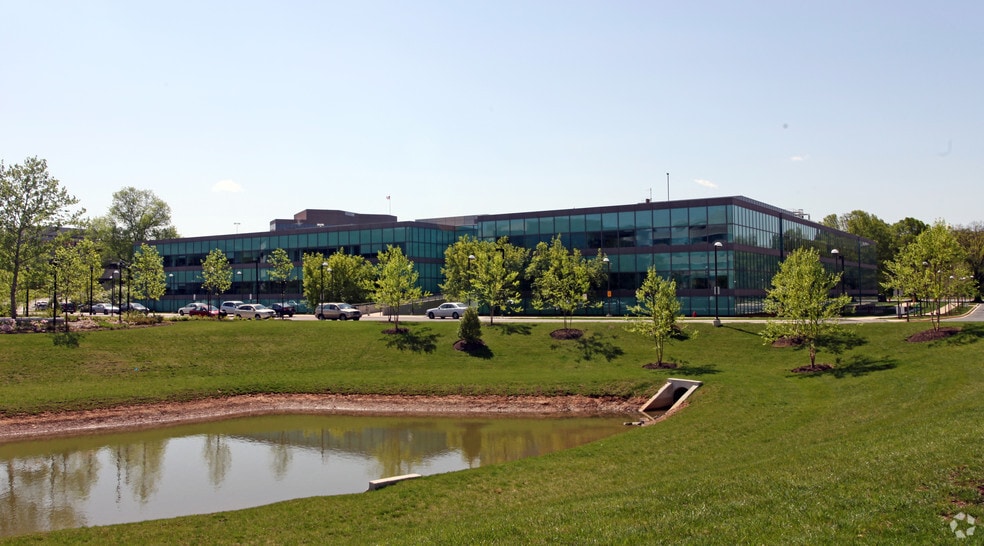 More Photos Of 6555 Rock Spring Dr, Bethesda Office For Lease