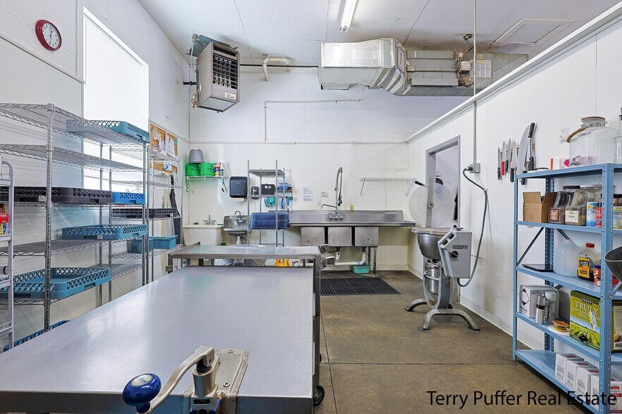 More Photos Of 246 Division St, Hesperia General Retail For Sale