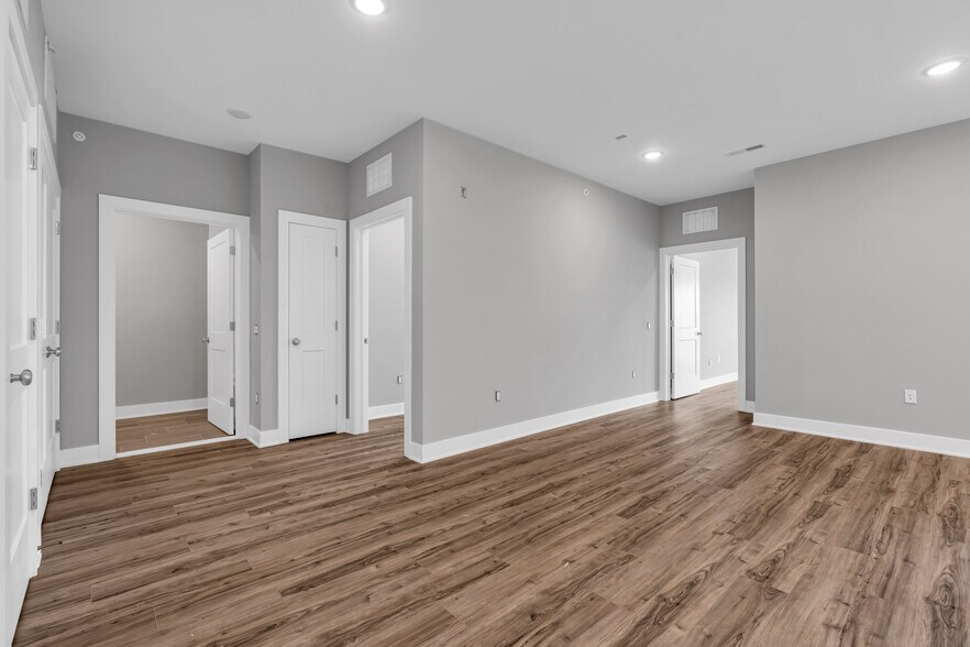 More Photos Of 33 Union Ave, Manasquan Apartments For Sale