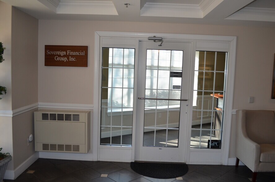 More Photos Of 35 W Broad St, Stamford Apartments For Sale