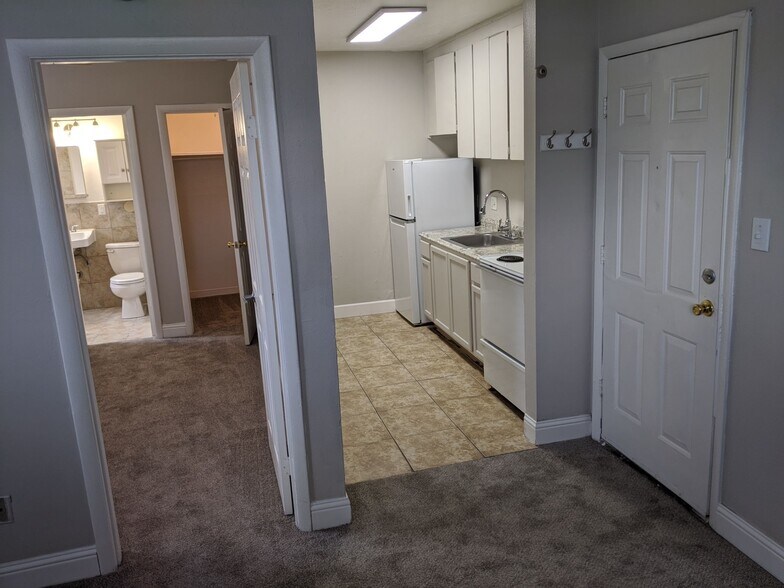 More Photos Of 2505 Kenton St, Aurora Apartments For Sale