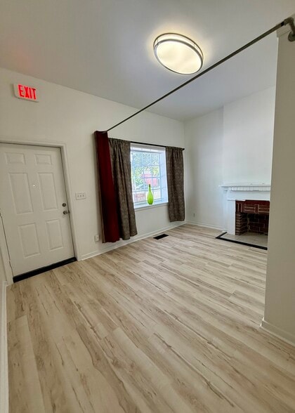 Primary Photo Of 512 N 3rd St, Richmond Office For Lease