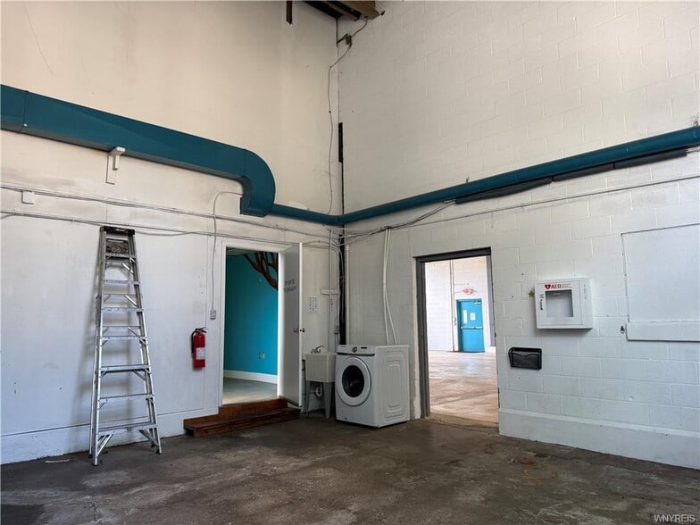 More Photos Of 64 Fillmore Ave, Buffalo Warehouse For Sale