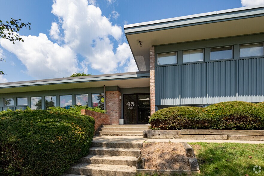 More Photos Of 45-49 Walpole St, Norwood Office For Lease
