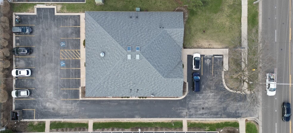 More Photos Of 17236 Harlem Ave, Tinley Park Office For Sale