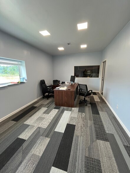 More Photos Of 111 Preamble Ct, Anderson Warehouse For Lease