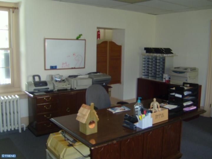 More Photos Of 46 Hilltown Pike, Line Lexington Office For Sale