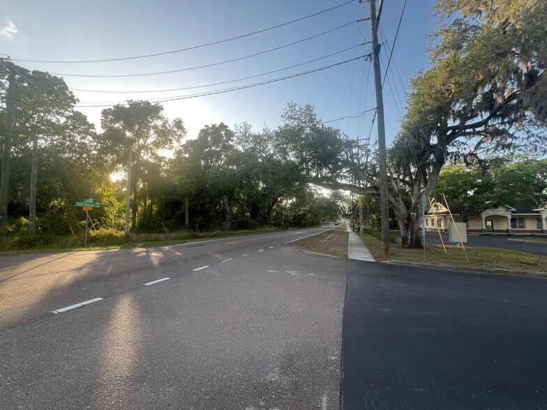 More Photos Of 9416-9418 Balm Riverview Rd, Riverview Medical For Lease